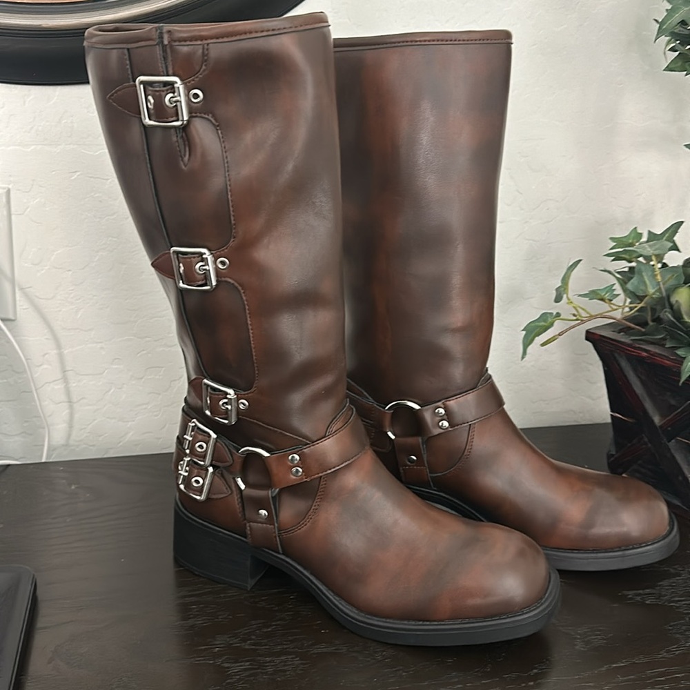 MADDEN GIRL Brown Black with Silver Buckle Tall Boots. Size 11 Vegan Leather - Picture 7 of 16